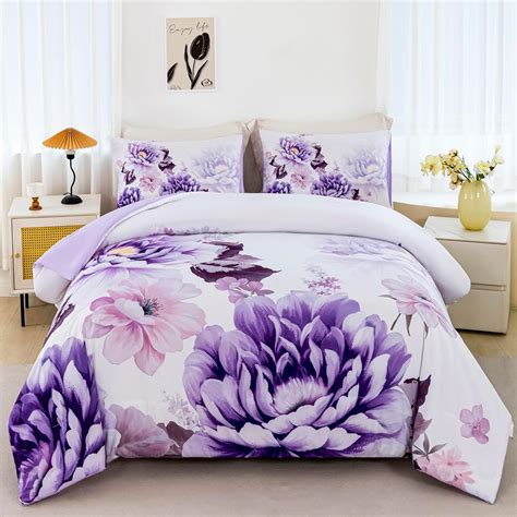 Amazon.com: RYNGHIPY Purple Floral Comforter Set: Lightweight Soft ...