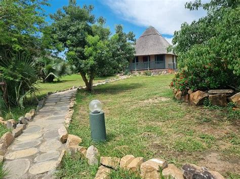 TILENGA SAFARI LODGE (Pakwach) - Lodging Reviews & Photos - Tripadvisor