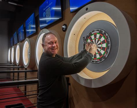 Julian Edelman will join Gronk at charity pickleball event in Natick