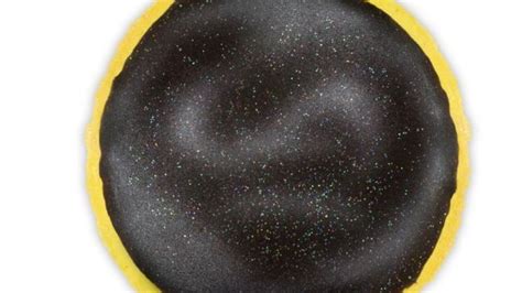 Busken offering eclipse cookies, a once in a century taste