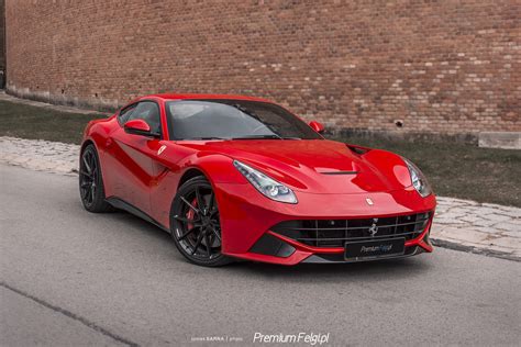 Ferrari F12 Berlinetta Bleu