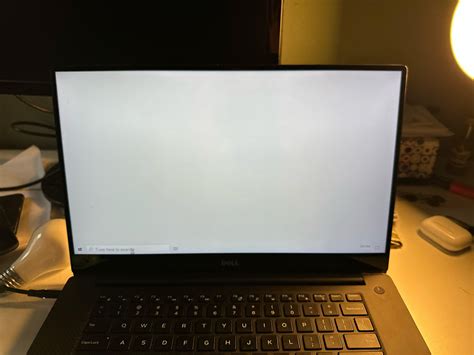 Dell Computer White Screen Problem 的图像结果