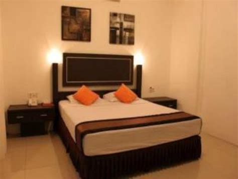 GRAND GLOBAL HOTEL (Palangkaraya) - Lodge Reviews, Photos, Rate ...