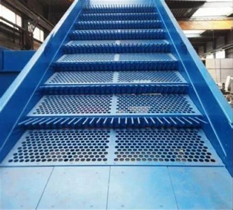 Heavy Metal Perforated Sheets - Metal Vibreting Screen Manufacturer ...