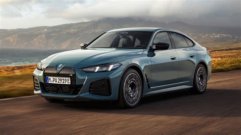 BMW i4 Review 2025 | Electric Range, Interior & Price | Carwow