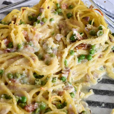 Baked Spaghetti with Ricotta (White Sauce Recipe) - This Delicious House