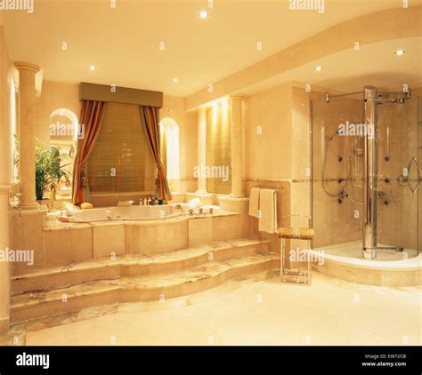 Bathrooms interiors showers town hi-res stock photography and images ...