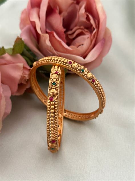 Diviya Matte Bangles – Ohbyozy