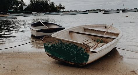 Boats: IELTS Speaking Questions with Answers - Edu Hyme