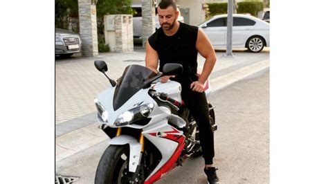 Tuning his way into the lives of listeners is an true-blue music artist ...