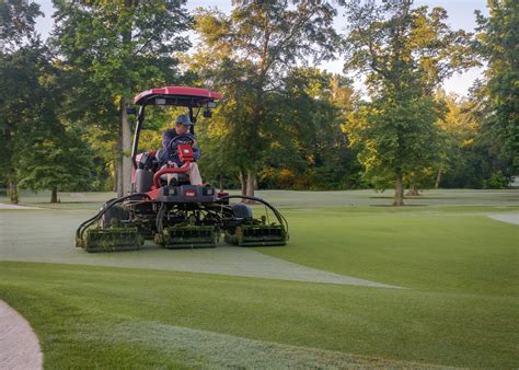 About Us - Thornblade Club