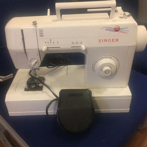 Singer Sewing Machine 5802C 的图像结果