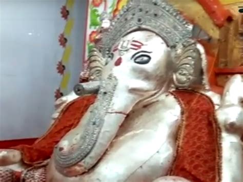 Ganesh Utsav 2019 : MP के नलखेड़ा में आकर्षण का केंद्र है गोबर गणेश ...