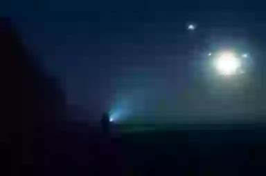 Alien Attacked Earth 的图像结果