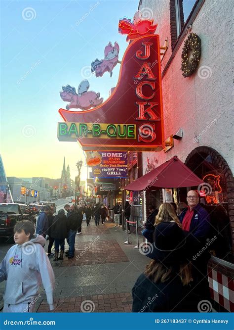 Jack’s Bar-B-Que on Broadway, Nashville, TN Editorial Photography ...