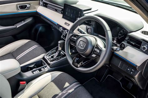 2025 Honda HR-V eHEV UK Version - Stunning HD Photos, Videos, Specs, Features & Price - DailyRevs