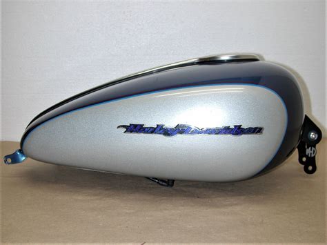 HARLEY DAVIDSON Sportster XL1200C Custom 2004 OEM 4.5 Gallon Fuel Gas ...