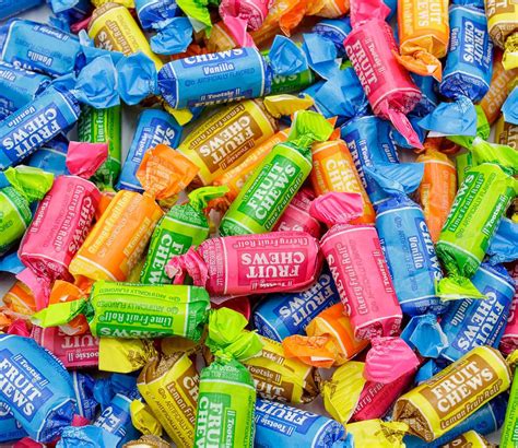 Amazon.com : TOOTSIE ROLL FRUIT CHEWS Candy 1 lb – Bulk Candies Bag ...