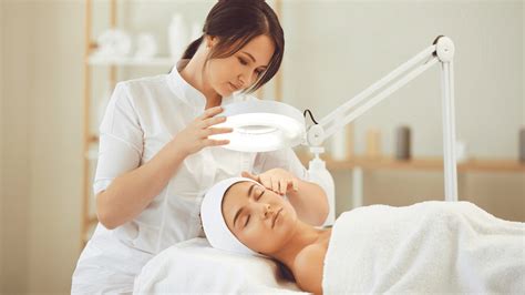 Buy Latisse Now at Medical Spa RX: Eyelash Growth Backed by Science - Hedge Think