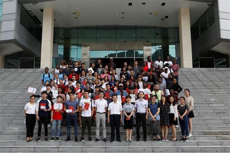 我校隆重举行2018年春季学期来华留学生表彰大会-桂林航天工业学院
