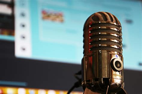 Join Our Community of Podcast Creators - YouTube Creators Background Background Aesthetic