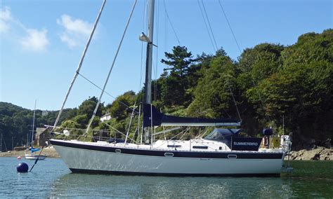 Popular Cruising Yachts from 35 to 40 feet Length Overall