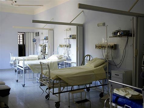 ICRA upgrades hospital sector outlook to 'Positive'; Rs 32,000 Cr capex ...