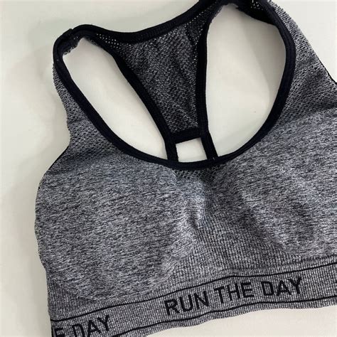 SPORTS BRA - BUST 30 – Outdated