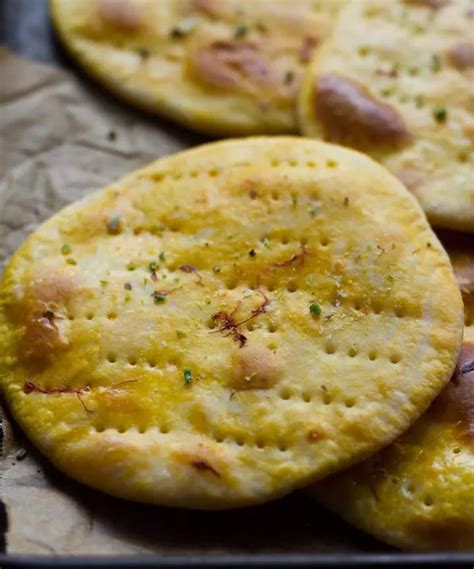 Recipe- Easy Way To Make Eggless Sheermal - lifeberrys.com