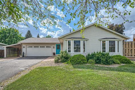 15585 Dapple Ct, Rosemount, MN 55068 | Homes.com