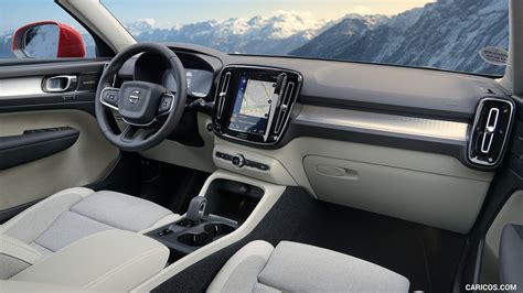 Volvo XC40 | 2020MY T5 Twin Engine Plug-In Hybrid | Interior