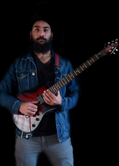 Sutej Singh: The musician of the moment, the self-taught guitarist is a ...