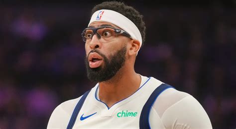 NBA Fans Can’t Believe How “Fragile” Anthony Davis Is After Latest Injury