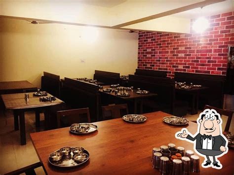 Kathiyawadi King’s Gujarati Restaurant, Porbandar, MG Rd - Restaurant ...