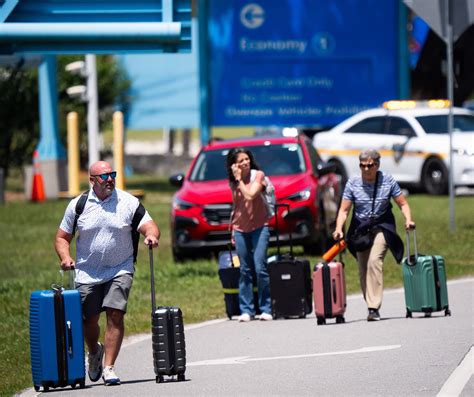 After Jacksonville airport garage fire, parking options limited