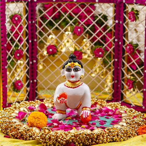 White Resin Laddu Gopal Idol 5.5 Inch – ServDharm