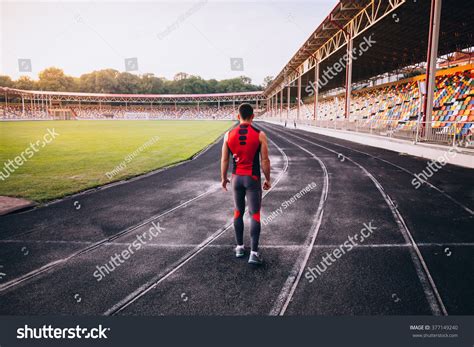 Sprinting Back View 的图像结果