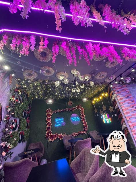 The Cafe artist, Noida - Restaurant menu, prices and reviews