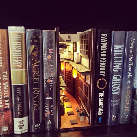 Object Of The Week: The Book Nook | Metro.Style