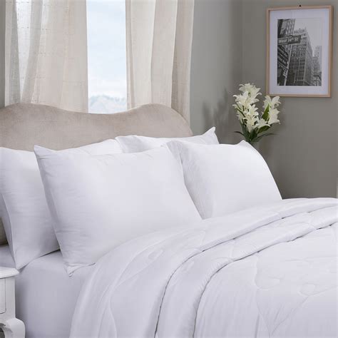 Buy Essentials Noemi Soft and Silky 300GSM Winter White Duvet Insert/Quilt