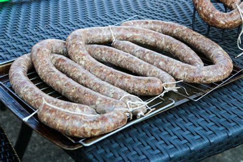 How to make Kielbasa :: Meat Club
