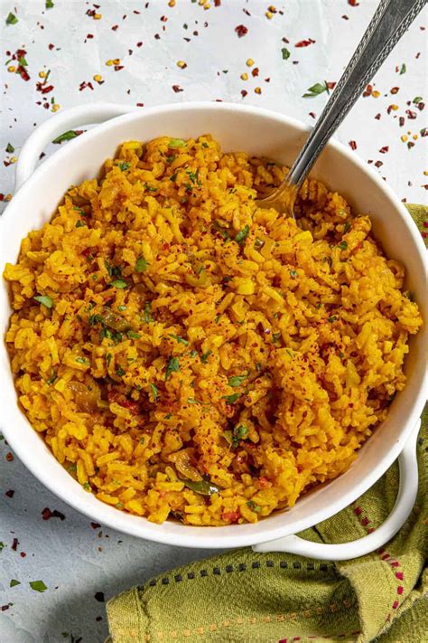Yellow Rice Recipe (Arroz Amarillo) - Chili Pepper Madness