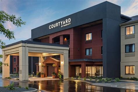 COURTYARD BY MARRIOTT MINNEAPOLIS ST. PAUL/ROSEVILLE (MN) - Hotel ...
