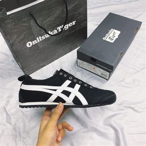 Jual Sepatu Original Onitsuka Slip On Black White Free Paperbag ...