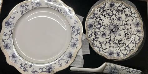 Royal Blue 8 Pcs Snack Set (1 Serving Plate, 6 Quarter Plates, 1 Serve ...