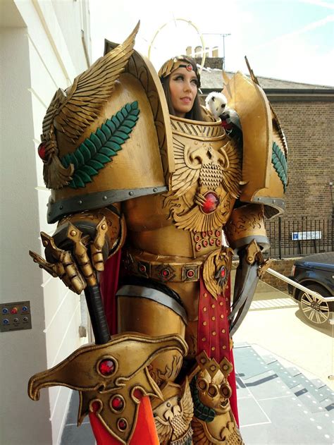 Emperor Of Mankind 40k Cosplay Warhammer 40,000 Fan Makes Incredible