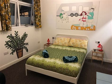 IGLOO HYBRID & SHED (Nottingham) - Hostel Reviews, Photos, Rate ...