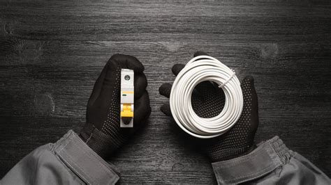 What Size Wire Do You Need for a 25 Amp Circuit Breaker? – Mister ...