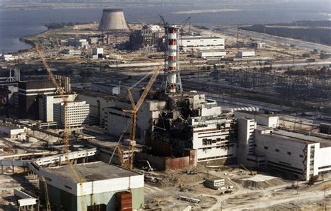 Chernobyl Explosion 的图像结果