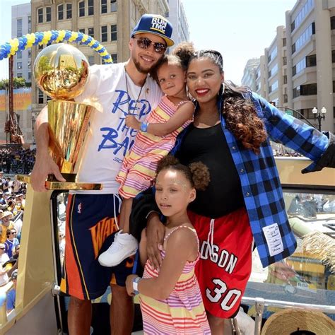 most beautiful family in the NBA. 😍 (With images) | Stephen curry ...